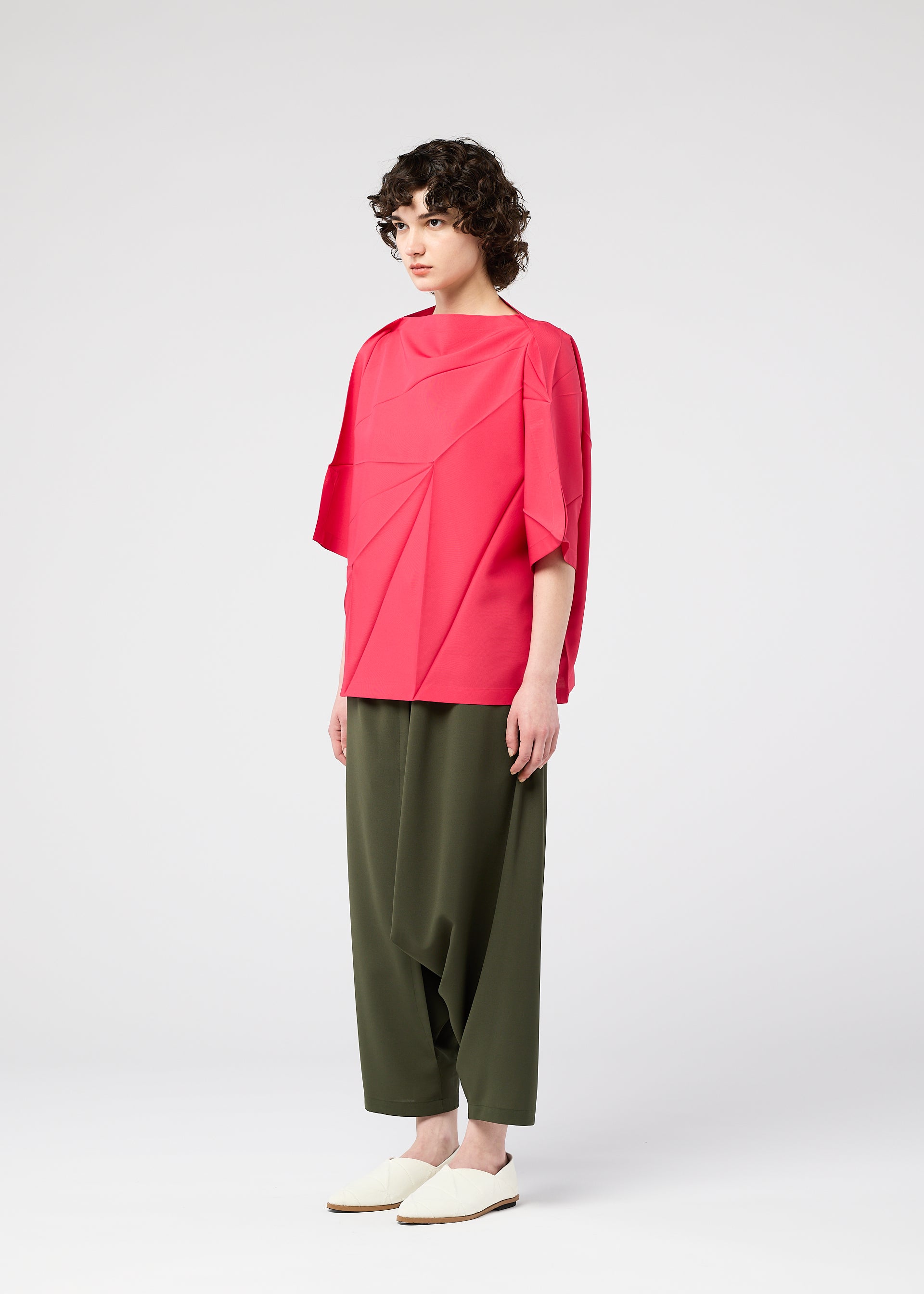 CHEMISE PLIÉE RADIALE Haut noir