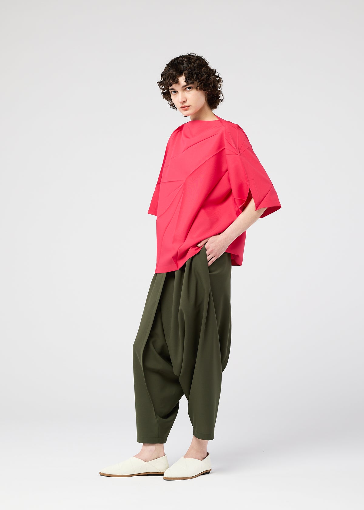 CHEMISE PLIÉE RADIALE Haut noir