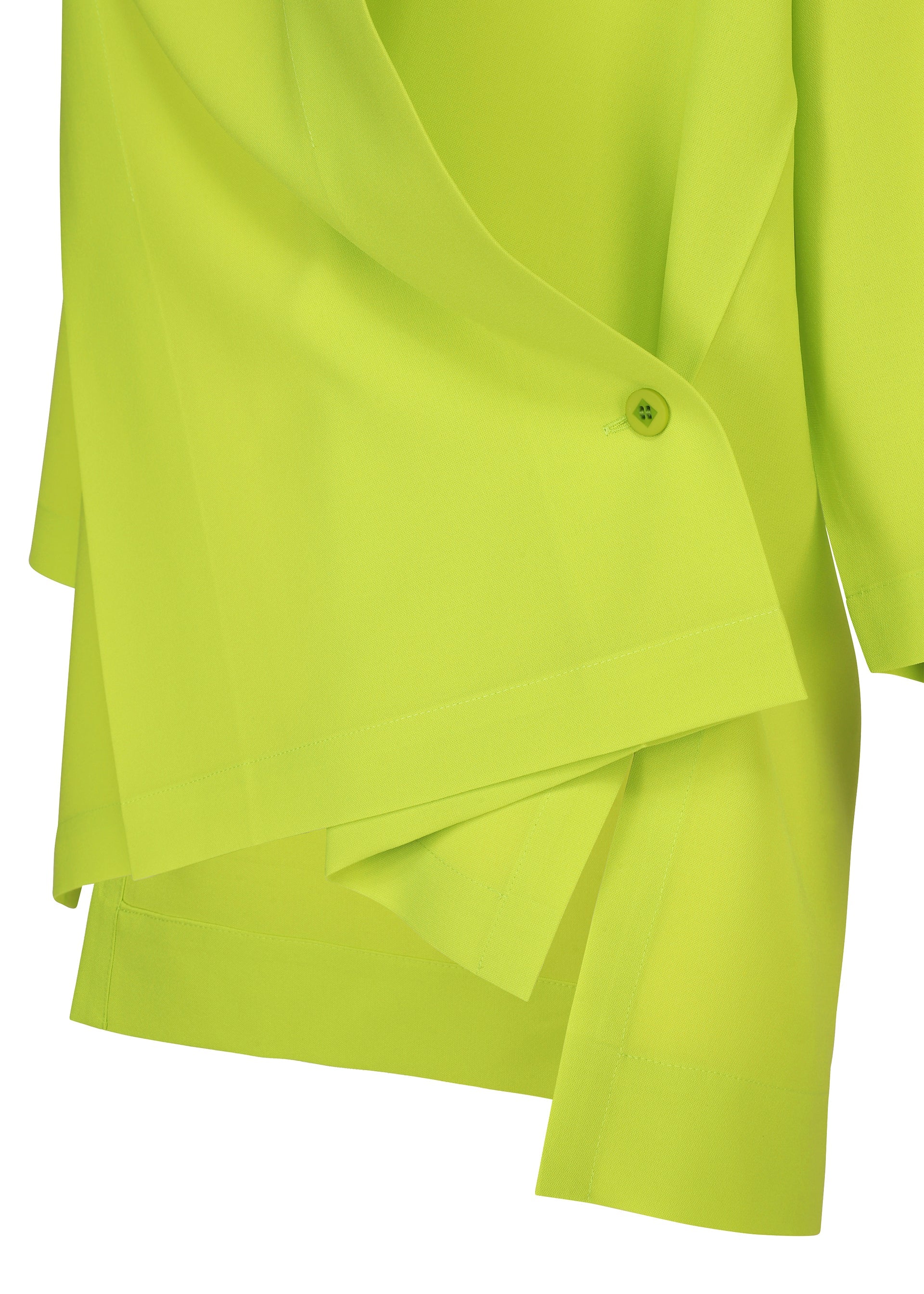 A detail shot of the 132 5. ISSEY MIYAKE FLAT TUCK T shirt.