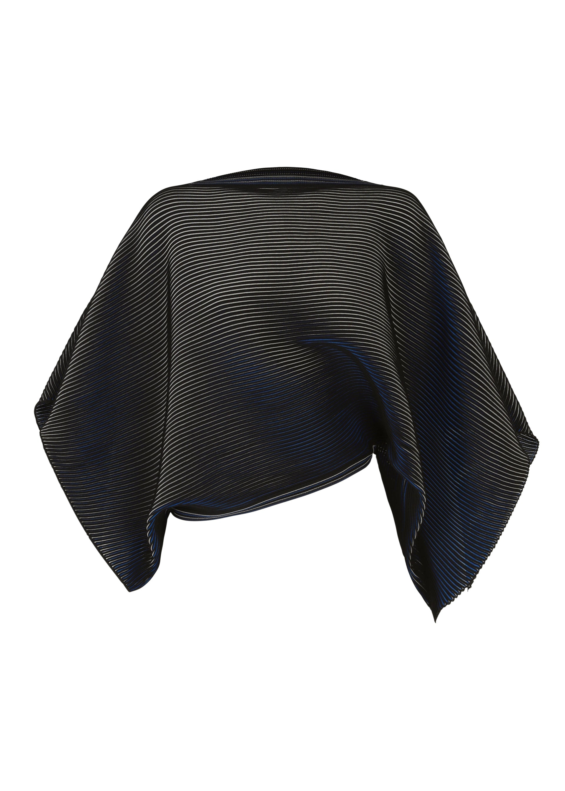 A product shot of the 132 5. Issey Miyake FACET KNIT prêt à porter in .