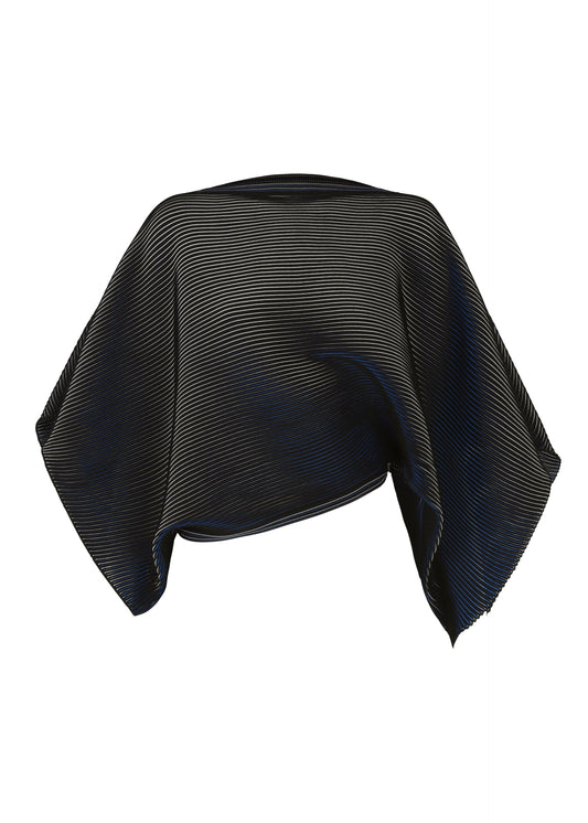 A product shot of the 132 5. Issey Miyake FACET KNIT prêt à porter in .