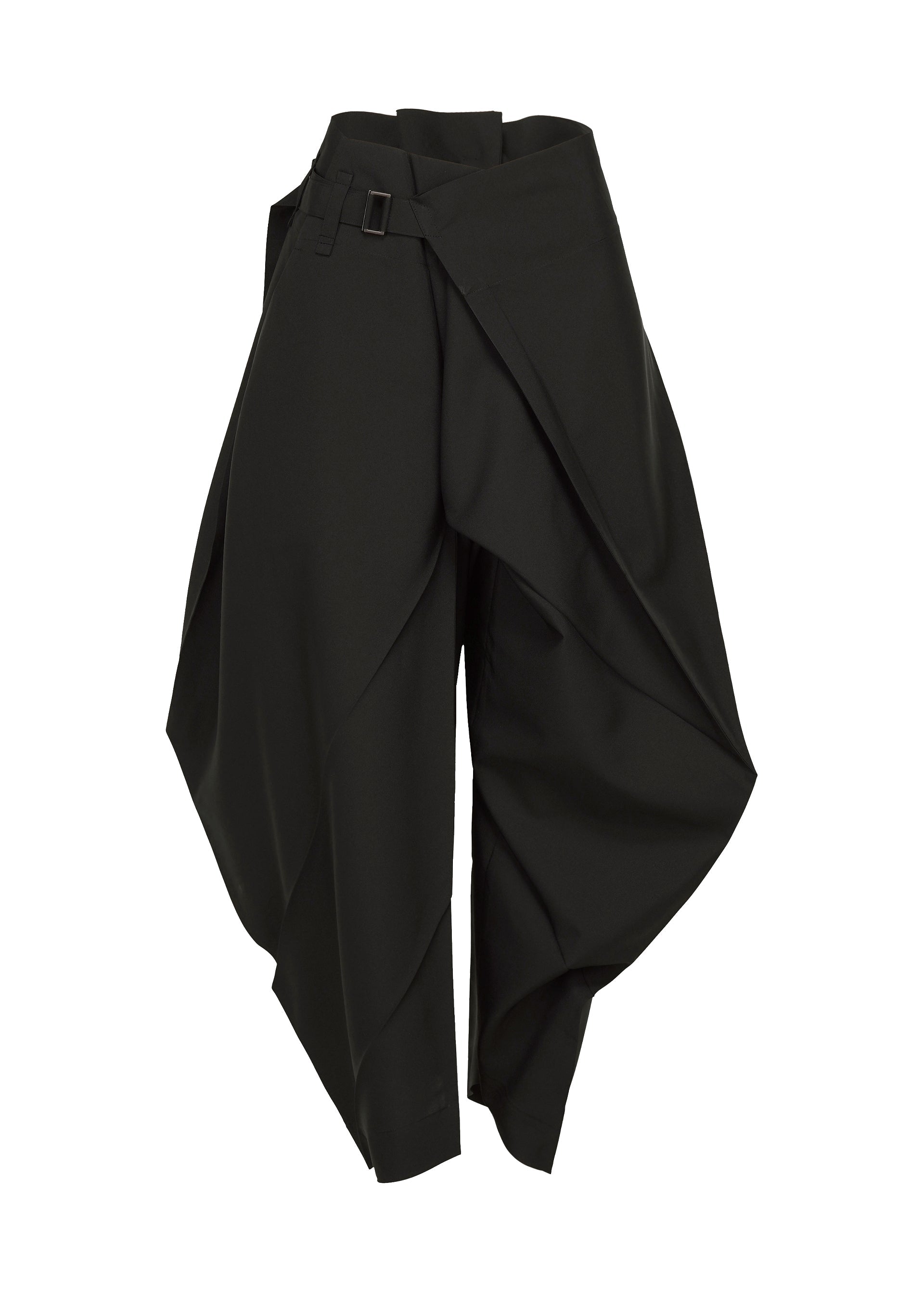 132 5. ISSEY MIYAKE – ISSEY MIYAKE EU