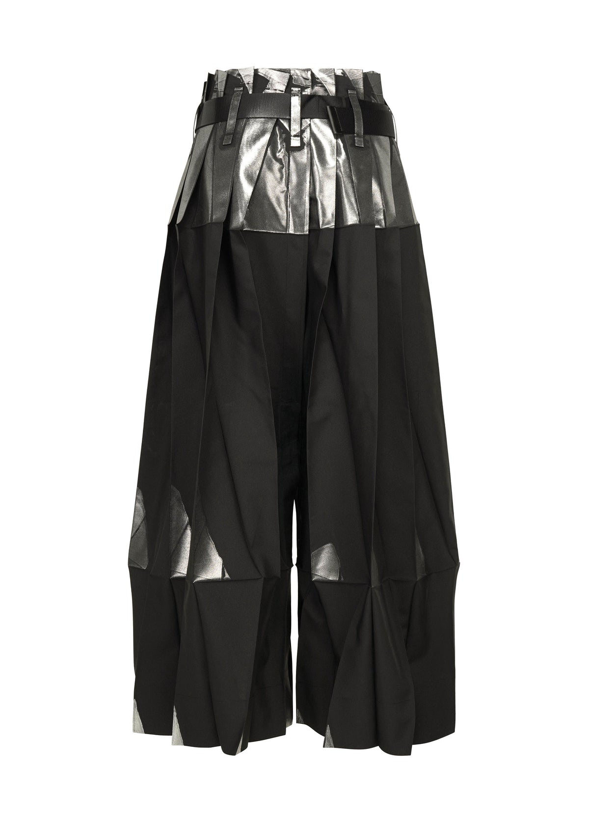 A detail shot of the 132 5. ISSEY MIYAKE No.3-1 trousers.