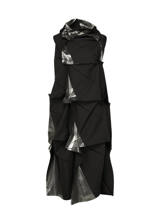 A product shot of the 132 5. ISSEY MIYAKE No.1-1 dress in black×silver.