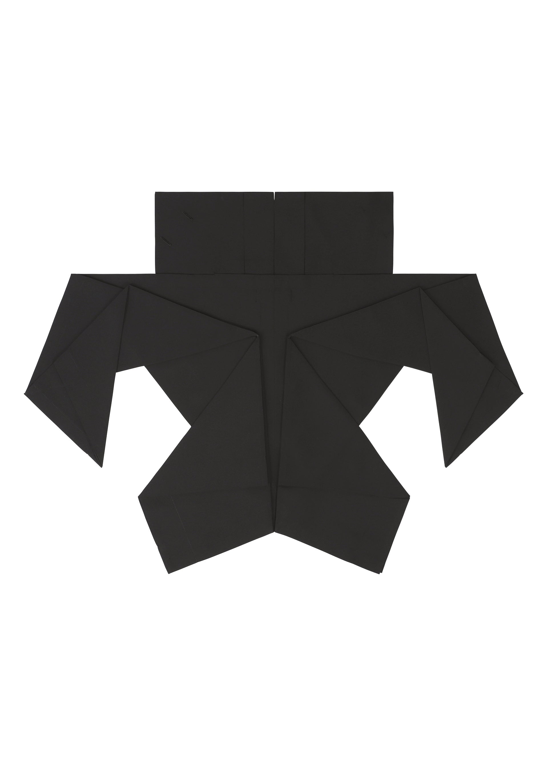 A detail shot of the 132 5. ISSEY MIYAKE F-SH-1 shirt.