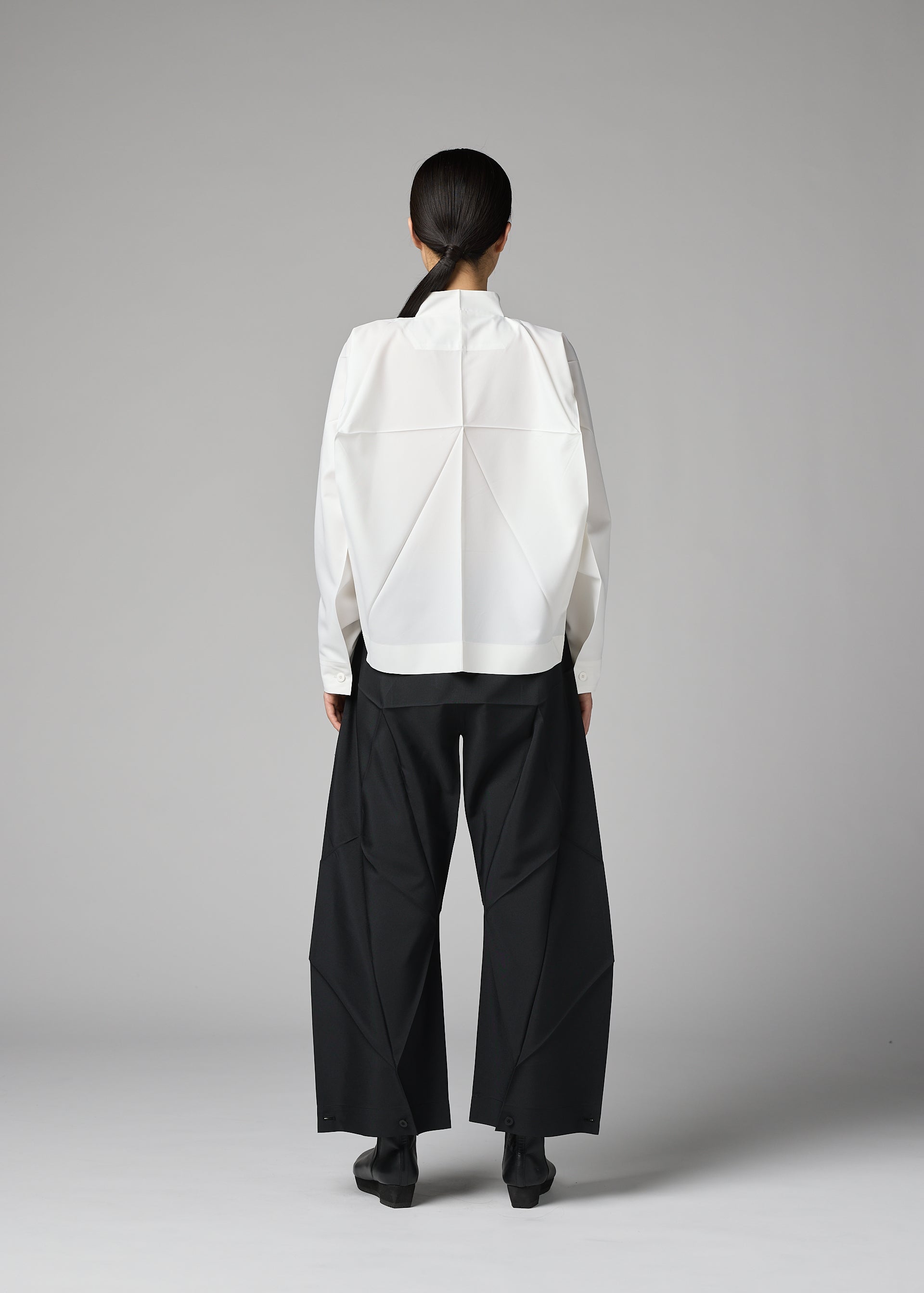 F-SH-2 Shirt Black – ISSEY MIYAKE EU