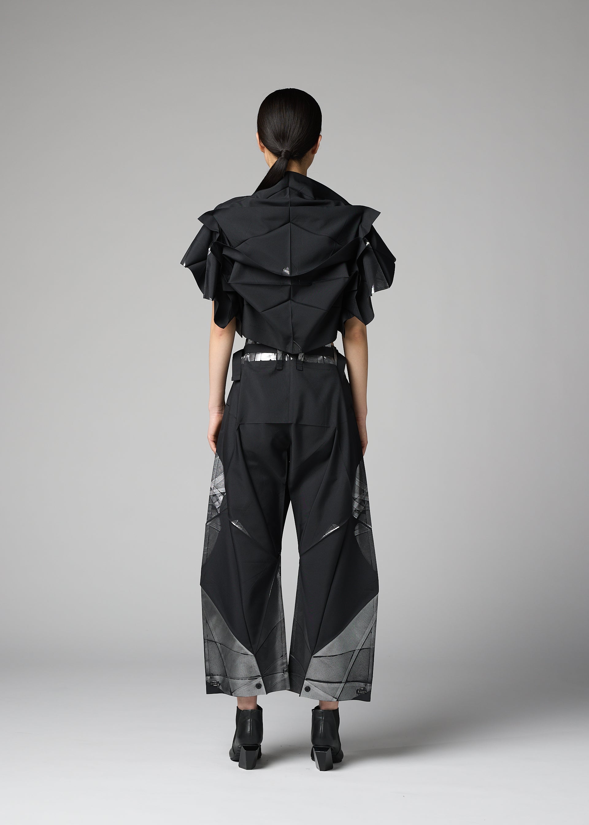 NO.10-2 Shirt White x Silver – ISSEY MIYAKE EU