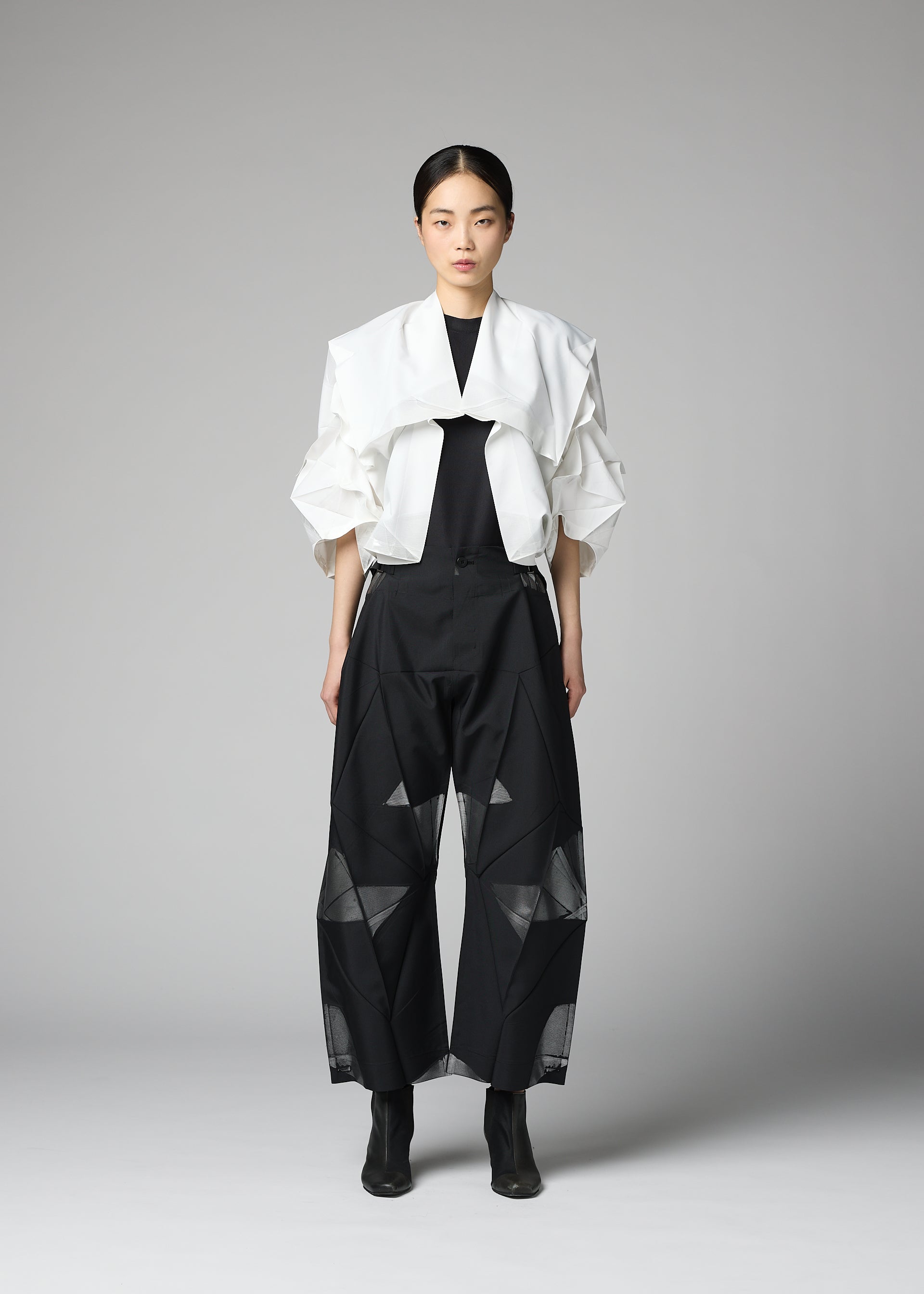GRID TIE DYE Cardigan Black x Silver – ISSEY MIYAKE EU