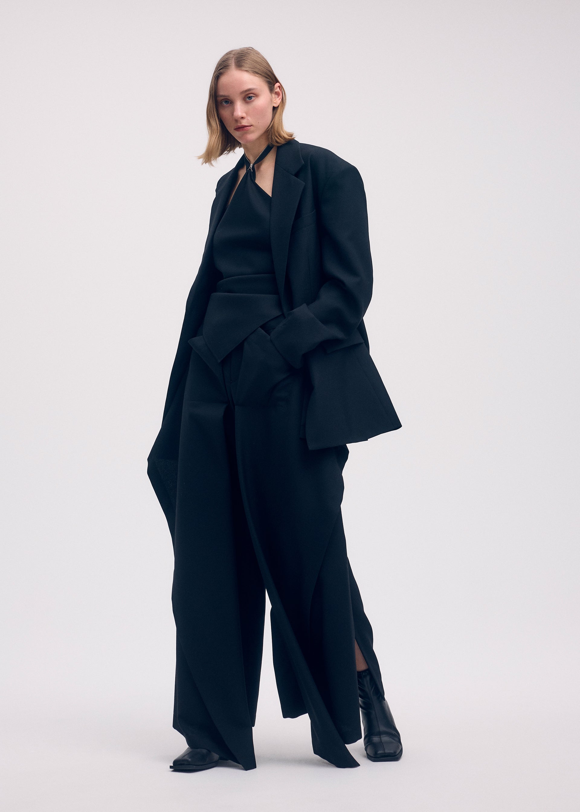 ISSEY MIYAKE / ボトム/3/--/BLU/無地/IM31FF008 UNI-FORM (WOOL) Trousers Blue – ISSEY MIYAKE EU