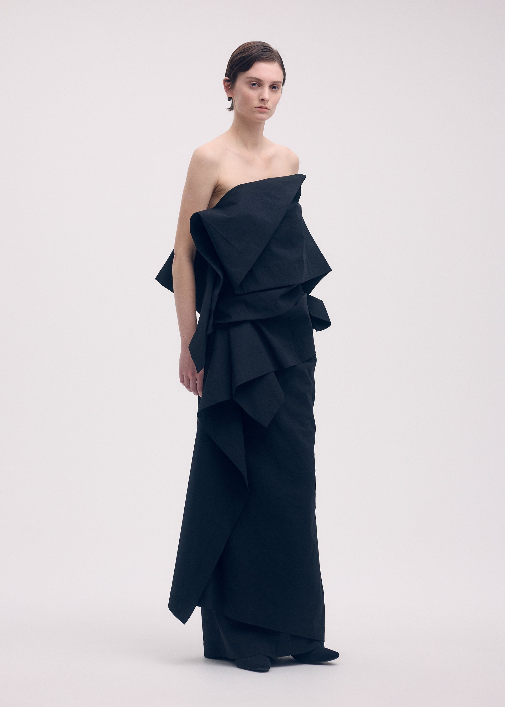 COLLAPSING SCULPTURE Skirt Black – ISSEY MIYAKE EU
