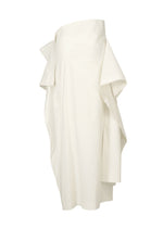 A detail shot of the Issey Miyake COLLAPSING SCULPTURE skirt.