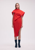 A model wears the Issey Miyake UNI FORM WOOL dress.