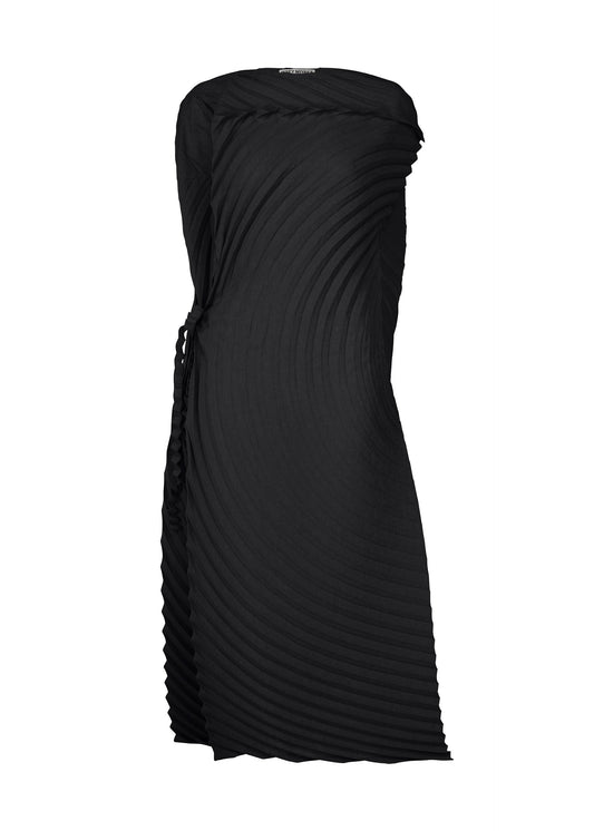 A product shot of the ISSEY MIYAKE PAPER BAG PLEATS dress in black (15).