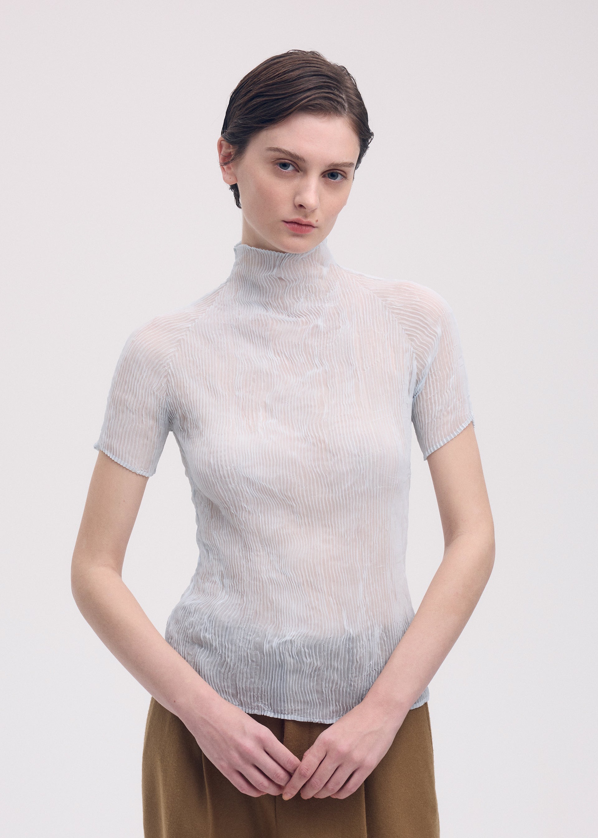 CHIFFON TWIST 3 Top Pale Blue – ISSEY MIYAKE EU