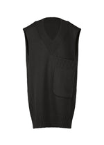 A product shot of the Issey Miyake BREEZE KNIT vest in .