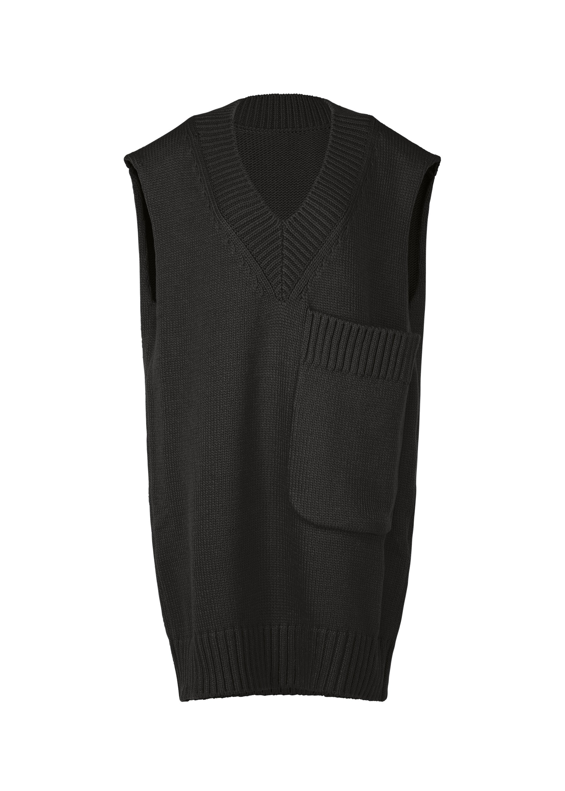 A product shot of the Issey Miyake BREEZE KNIT vest in .