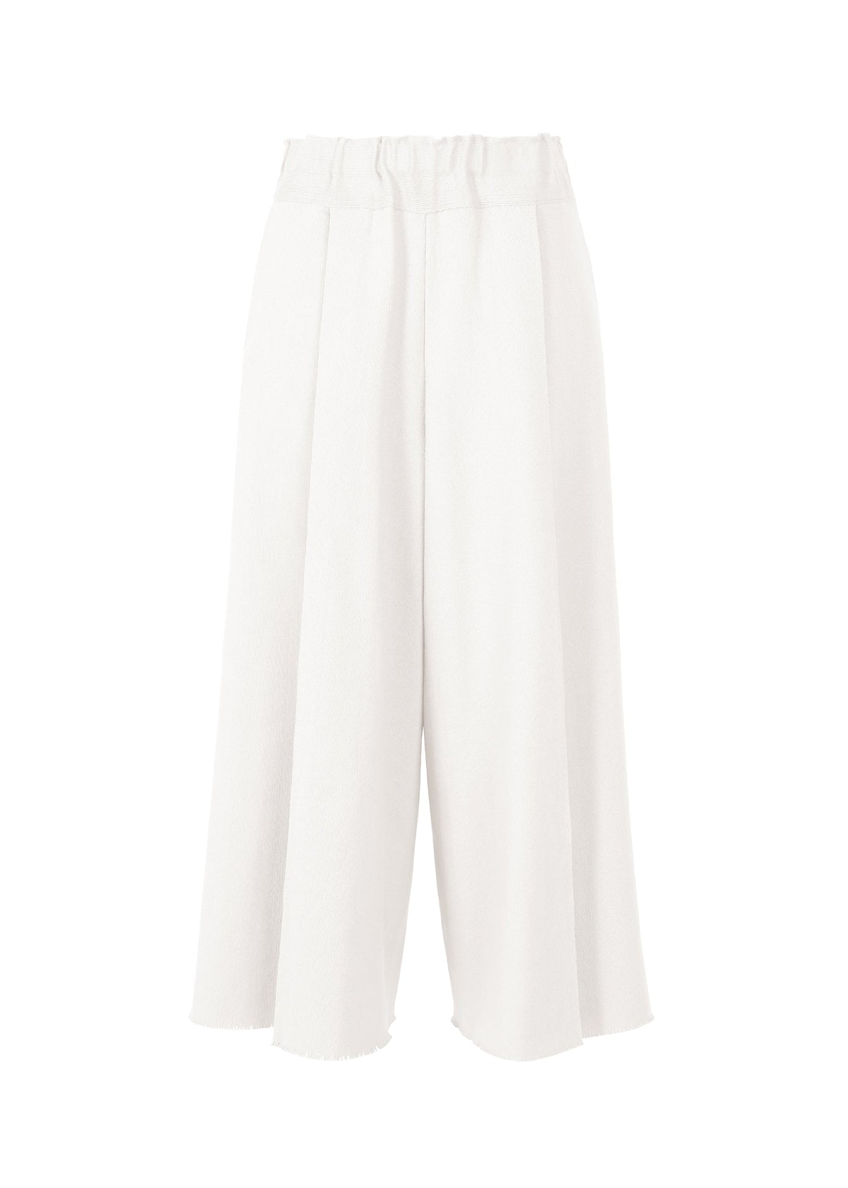 A product shot of the ISSEY MIYAKE CAMPAGNE trousers in white (01).