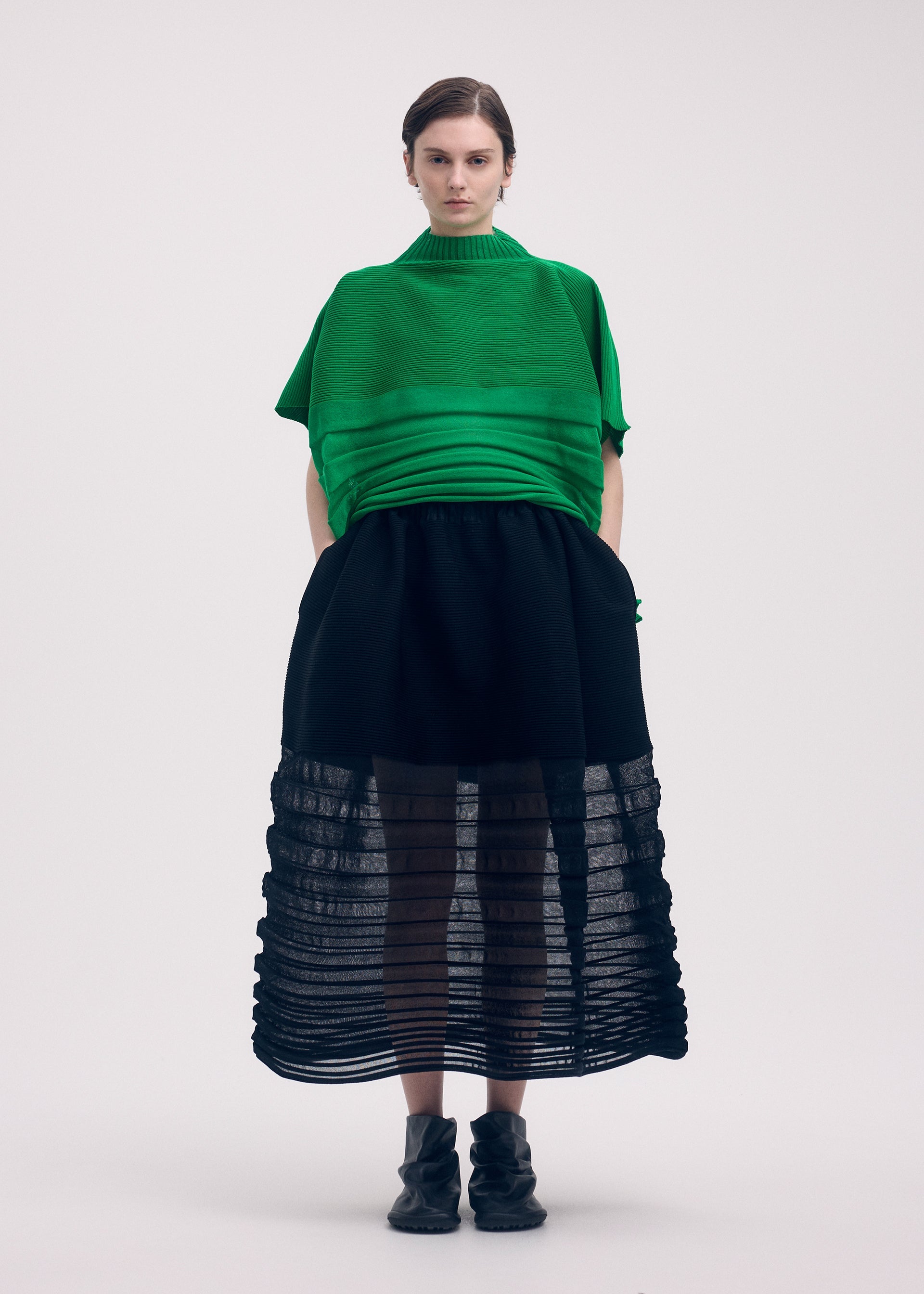 MOVING KNIT Skirt Green – ISSEY MIYAKE EU