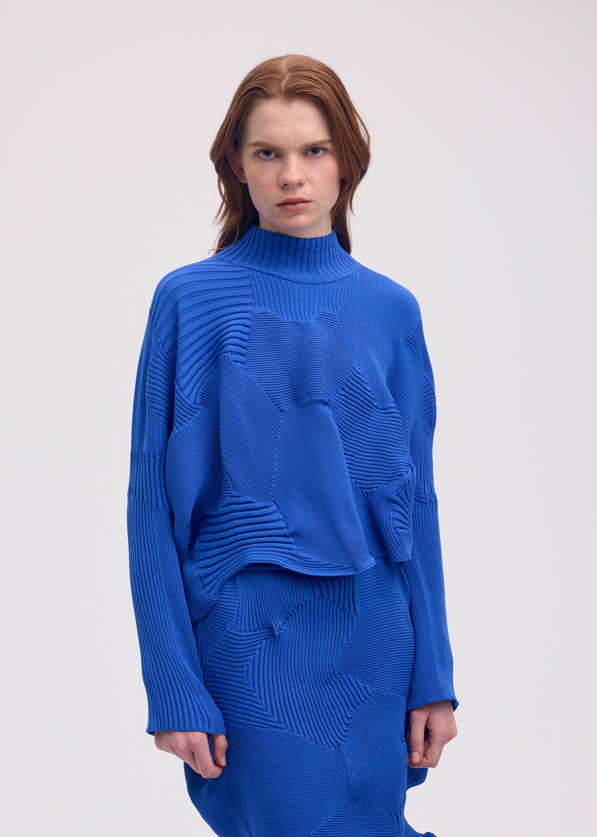 KONE KONE Top Blue – ISSEY MIYAKE EU