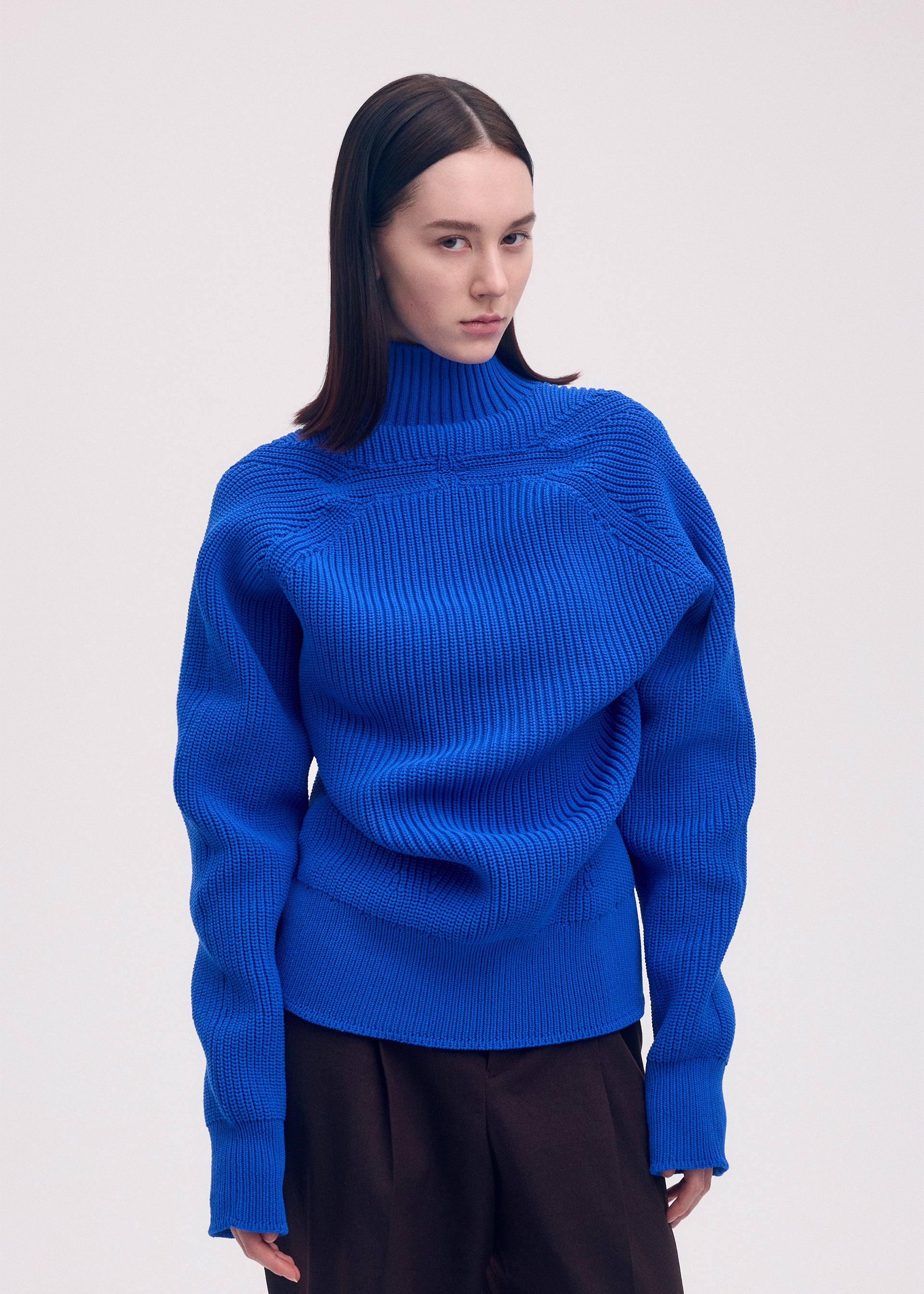 DISPLACED KNIT Top Blue – ISSEY MIYAKE EU