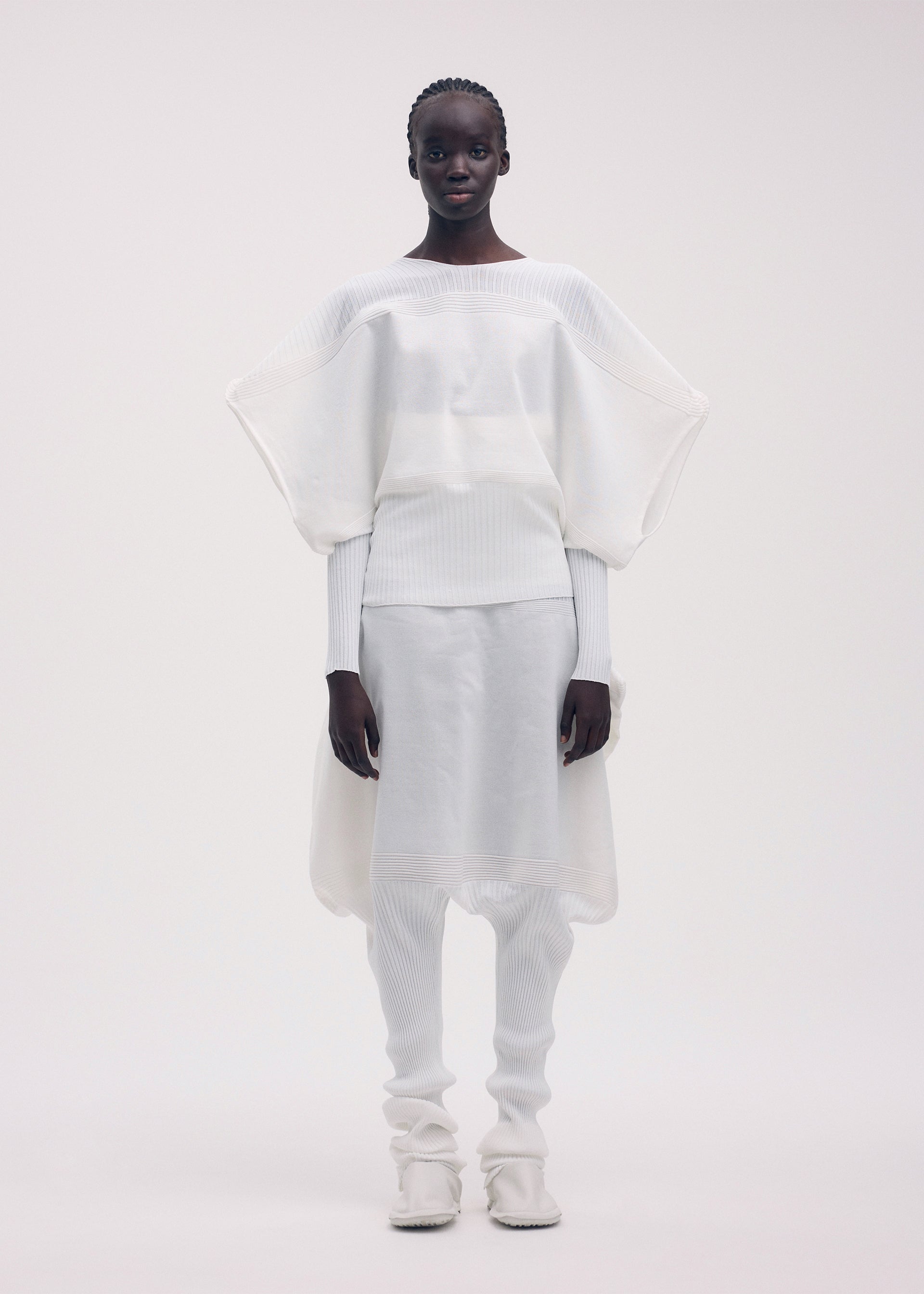 THIN AND THICK KNIT Top White