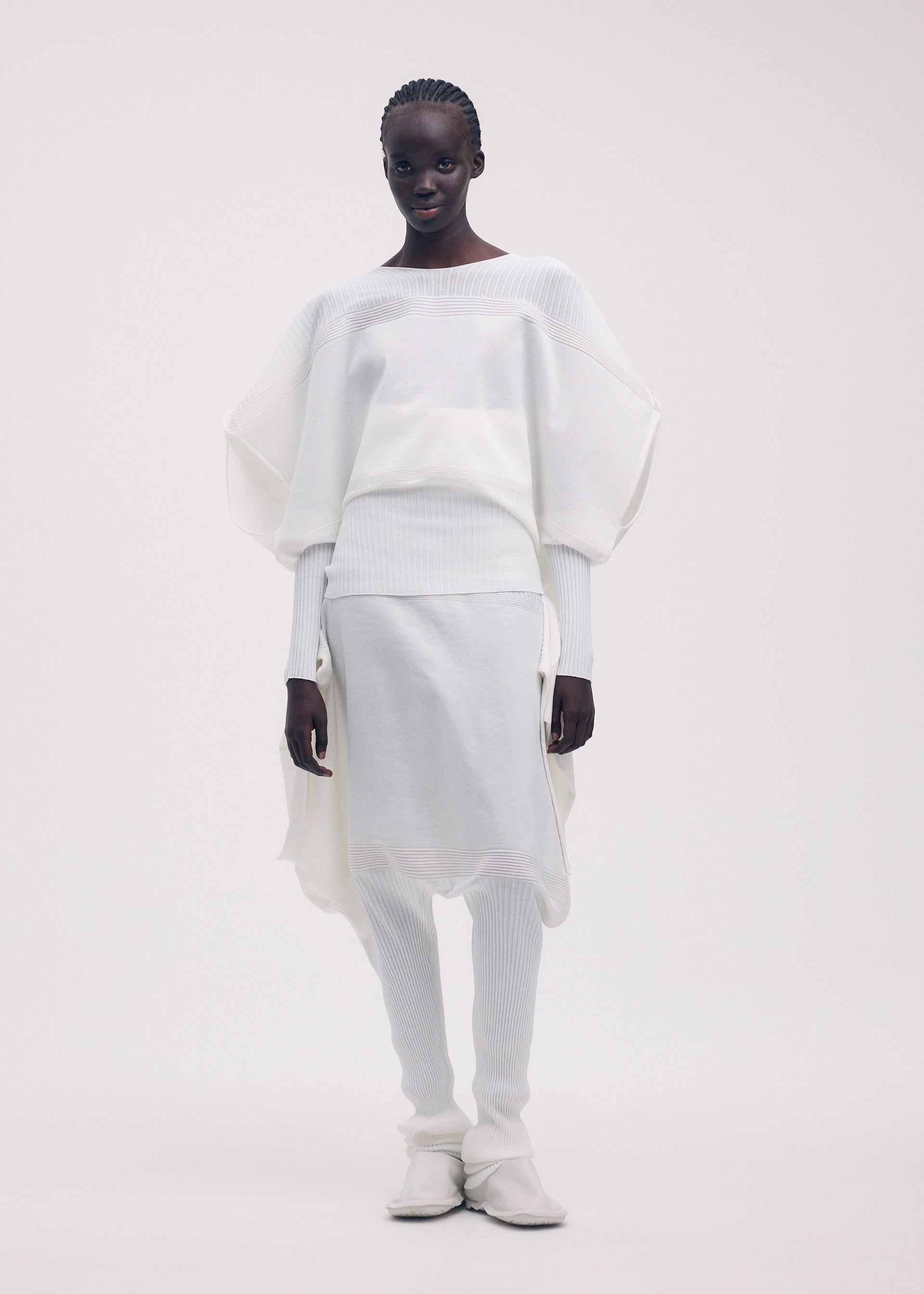 THIN AND THICK KNIT Top White