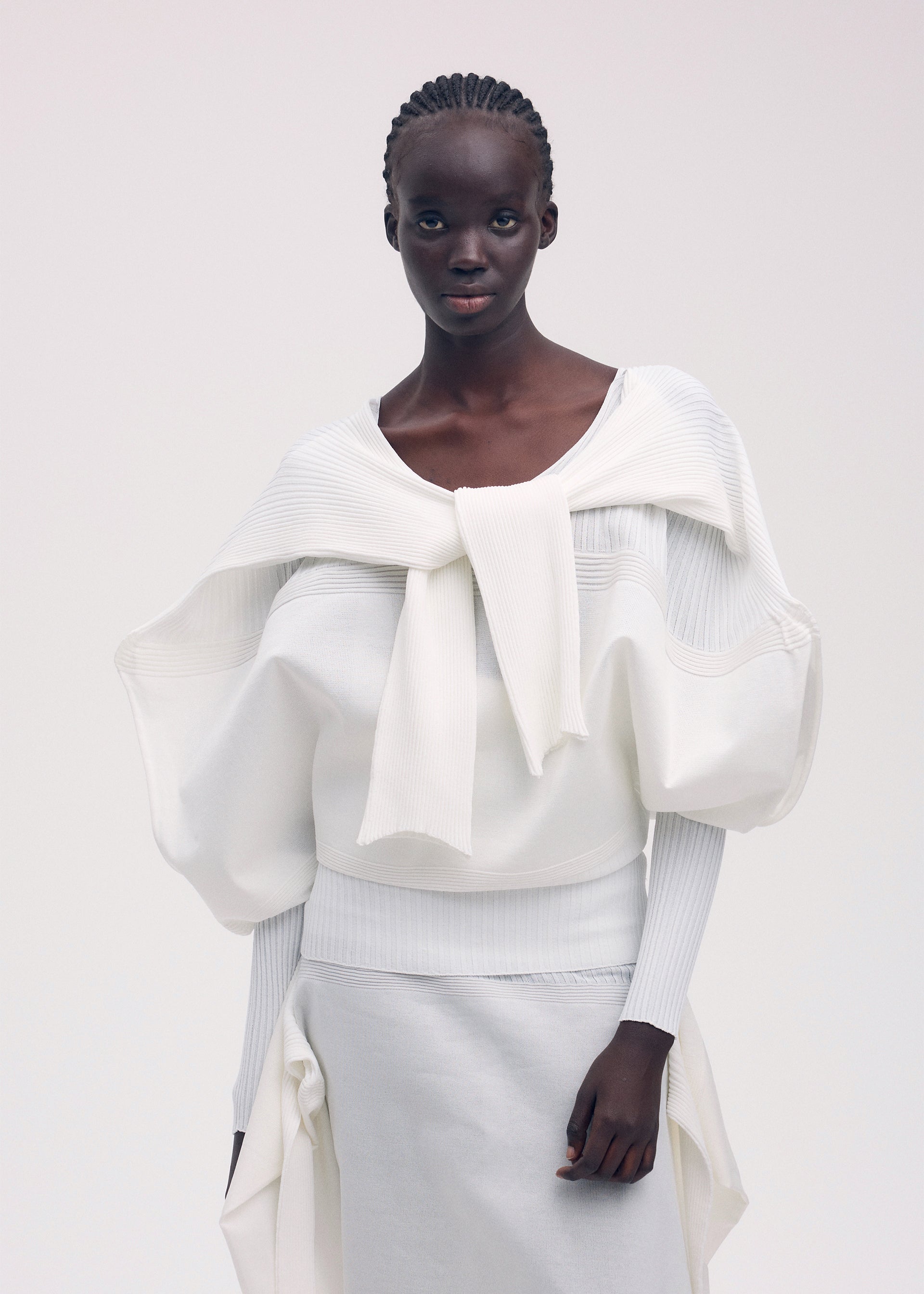 THIN AND THICK KNIT Top White