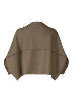 A detail shot of the ISSEY MIYAKE CAMPAGNE cardigan.