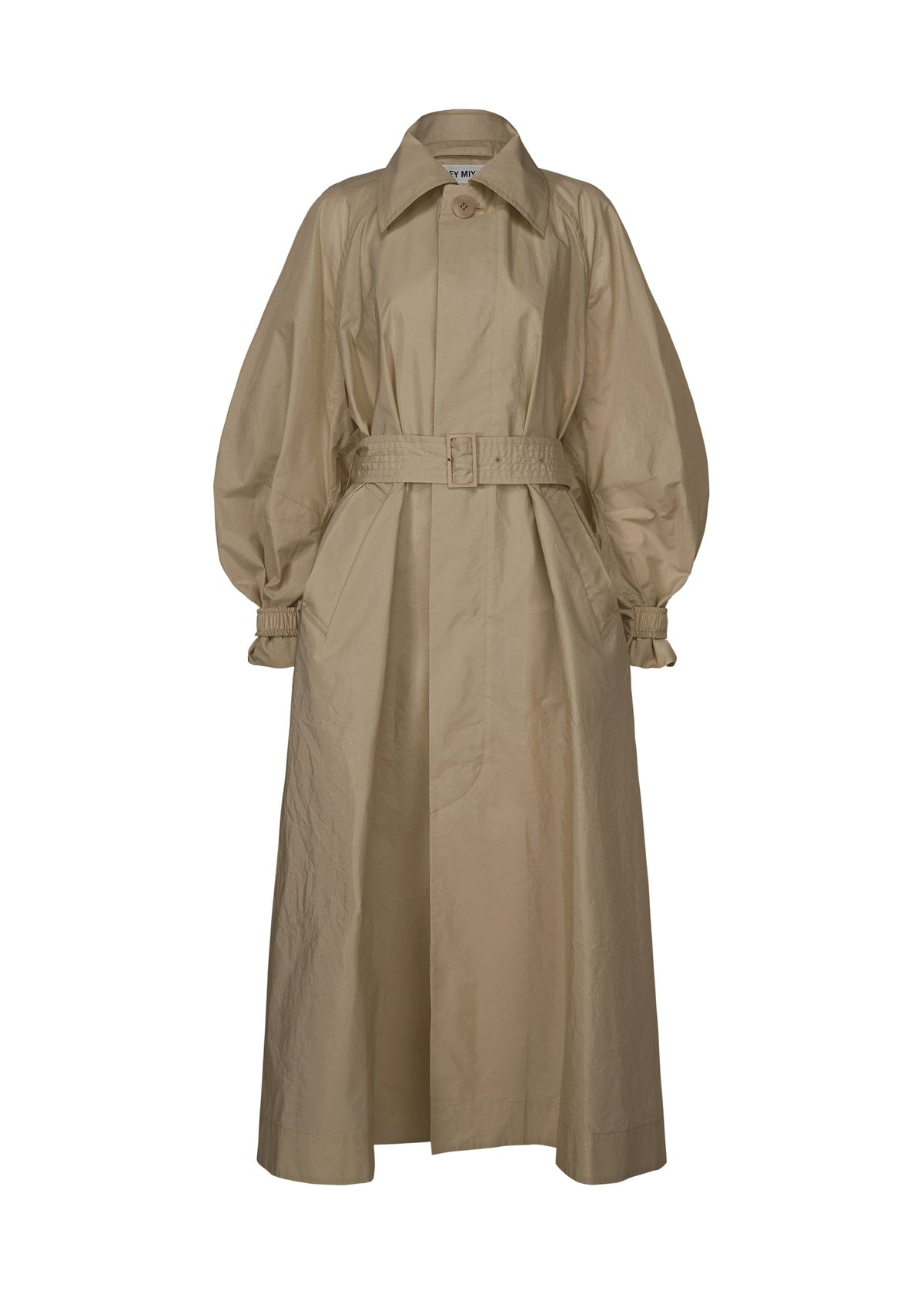 A product shot of the ISSEY MIYAKE AKIMBO prêt à porter in .