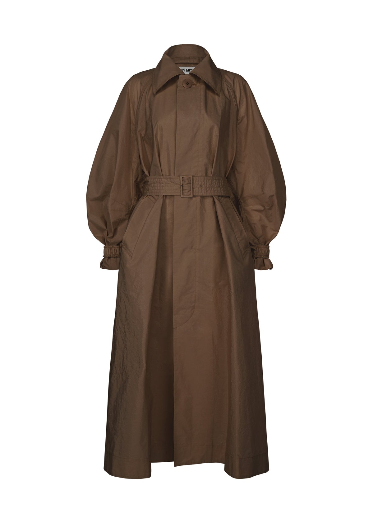 A product shot of the ISSEY MIYAKE AKIMBO prêt à porter in .