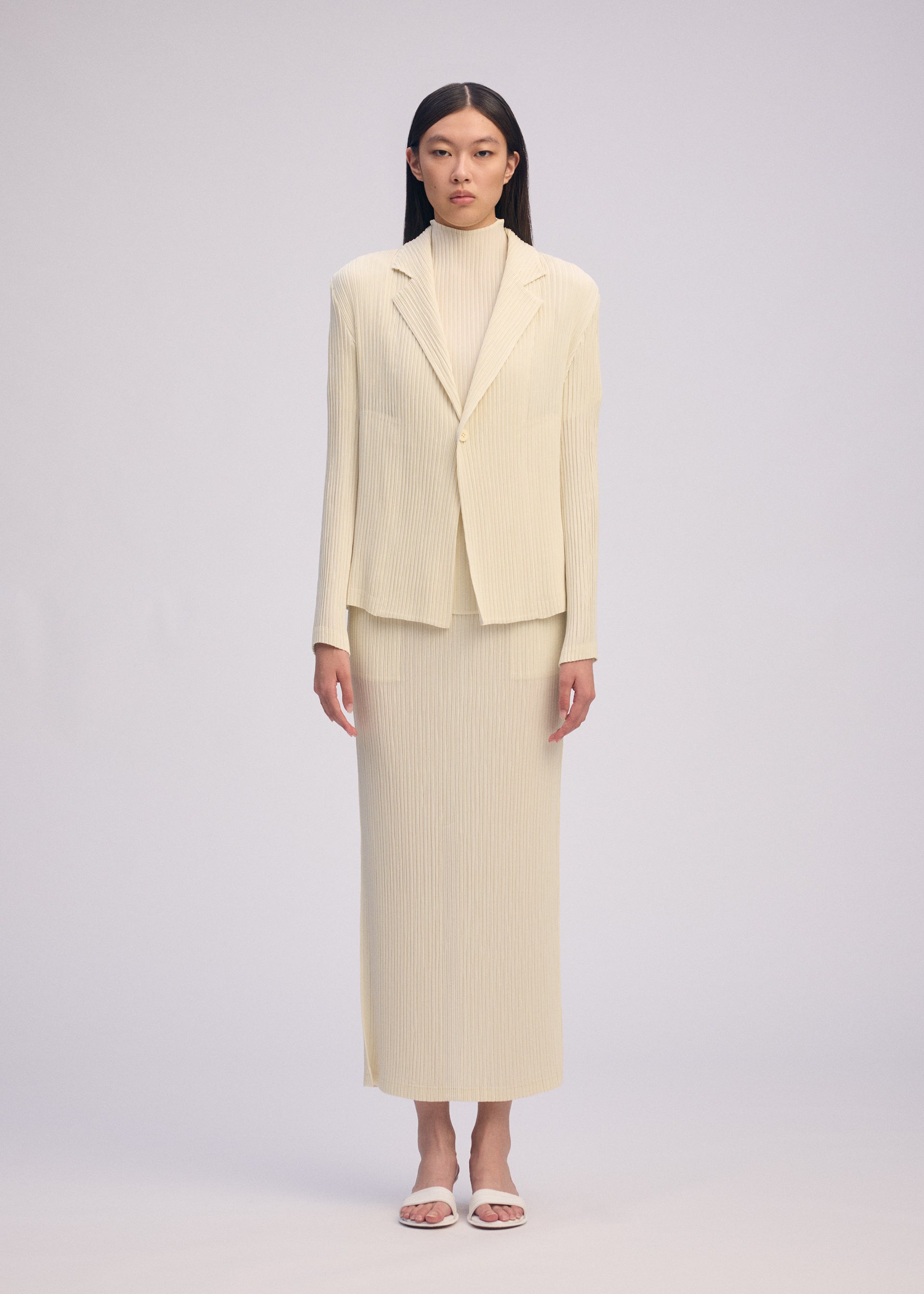 HATCHING PLEATS Jacket Off-White – ISSEY MIYAKE EU