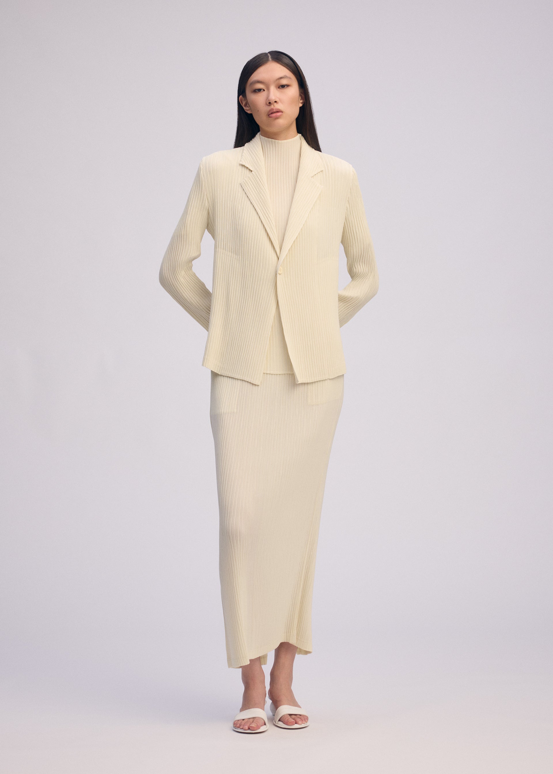 HATCHING PLEATS Jacket Off-White – ISSEY MIYAKE EU
