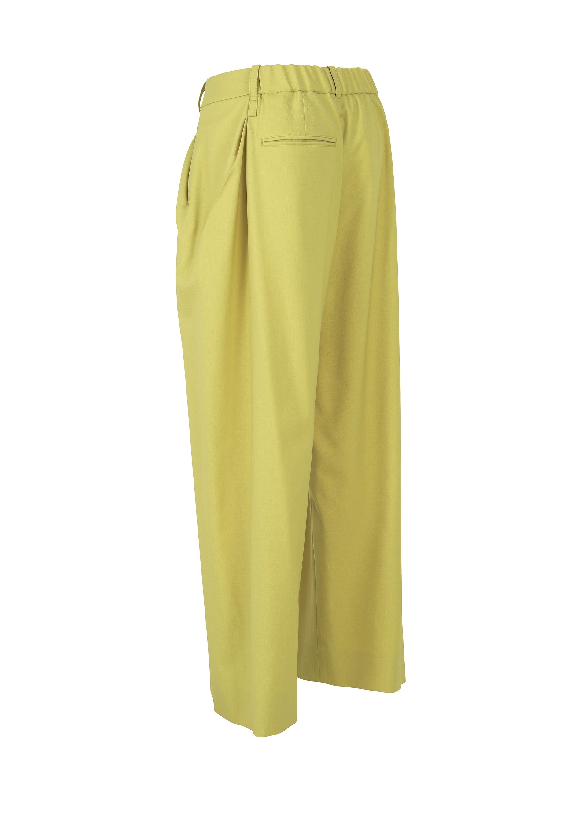 A detail shot of the Issey Miyake BELTED WOOL PANTS prêt à porter.