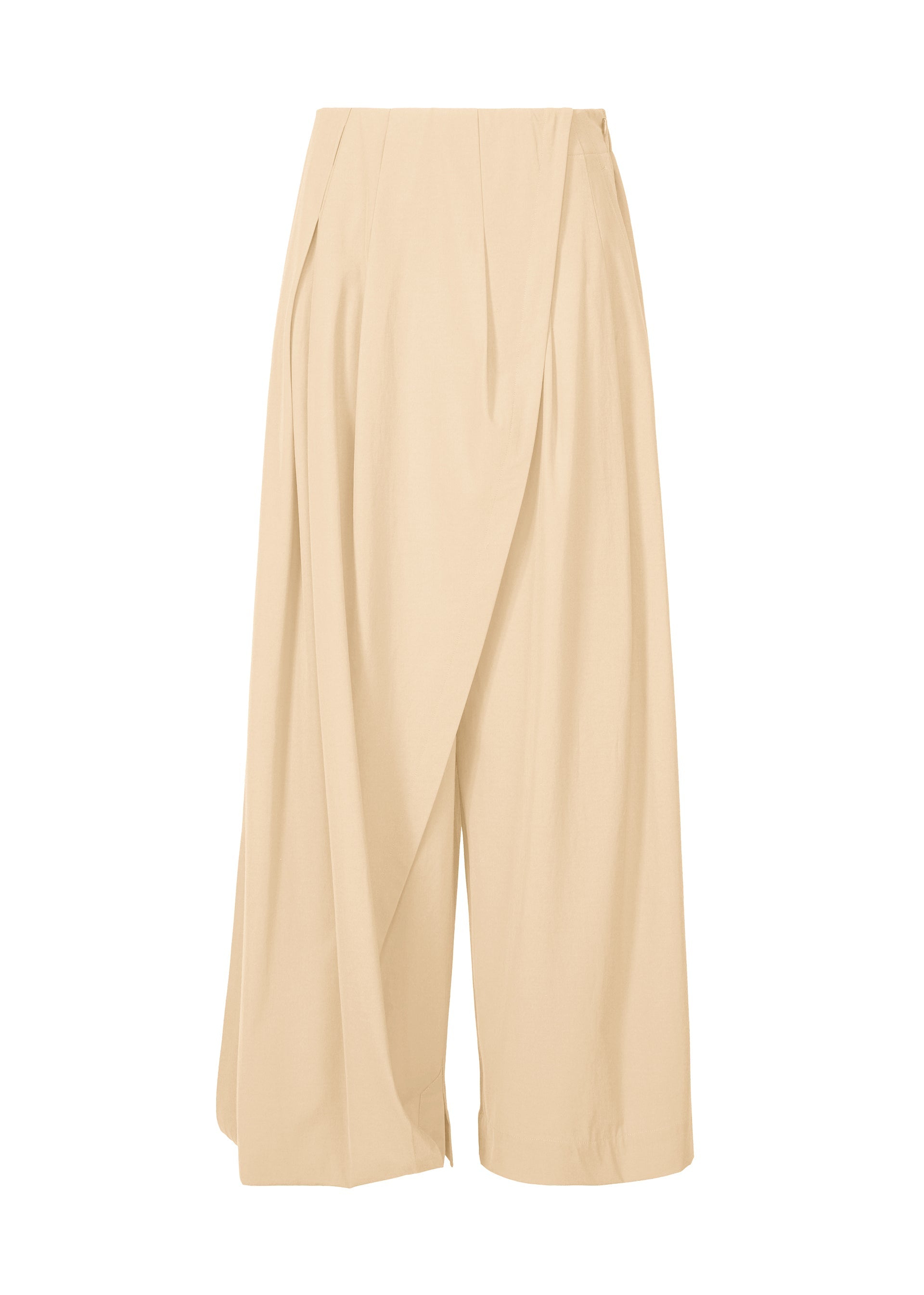 A product shot of the Issey Miyake LOOPED pants in .