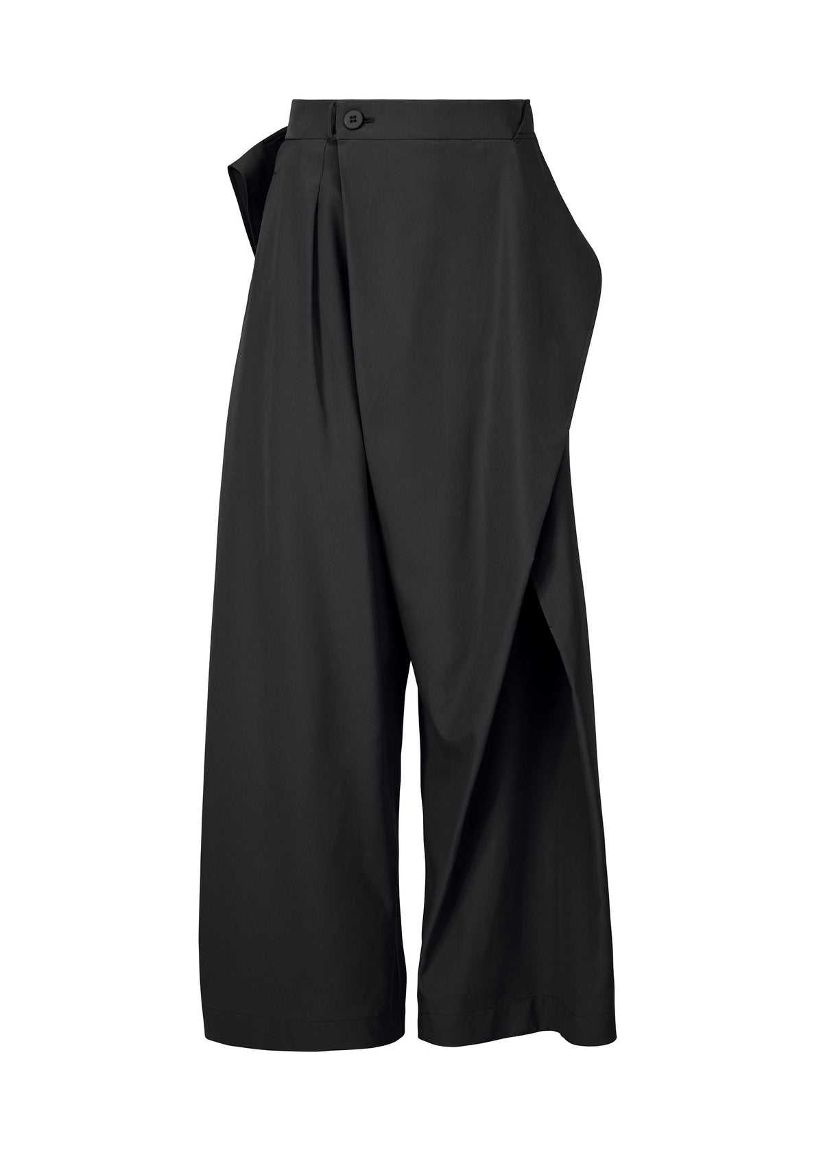 A product shot of the ISSEY MIYAKE FLUTTERING PANTS pants in black (15), recurring_style.