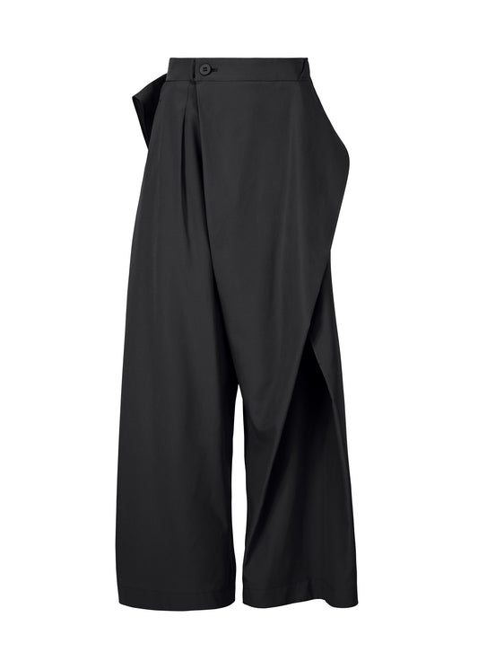 A product shot of the ISSEY MIYAKE FLUTTERING PANTS pants in black (15), recurring_style.