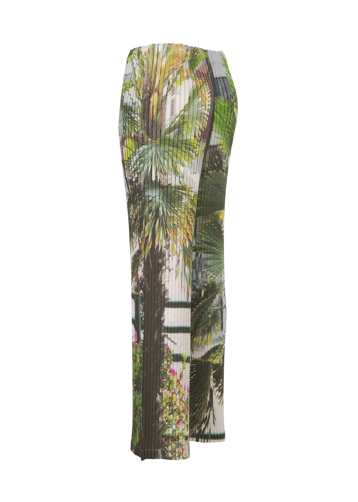 A detail shot of the Issey Miyake URBAN JUNGLE PLEATS pants.