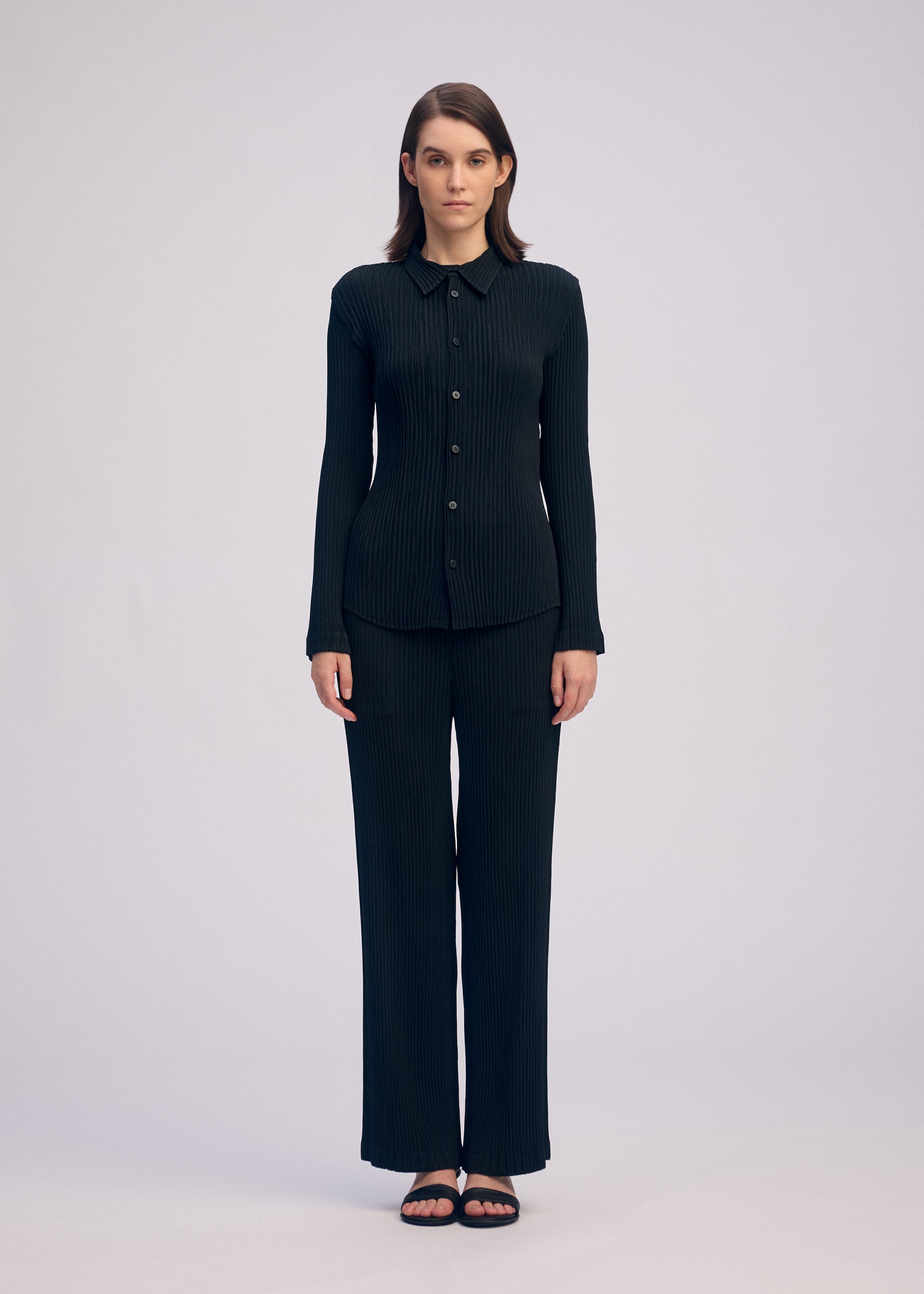 HATCHING-PLEATS – ISSEY MIYAKE EU