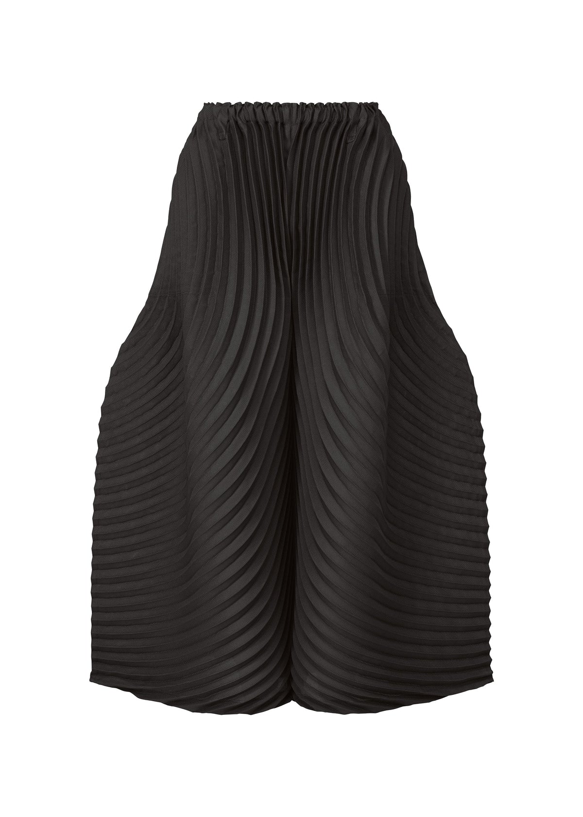 A product shot of the ISSEY MIYAKE CIRCLE PLEATS PB prêt à porter in black (15).