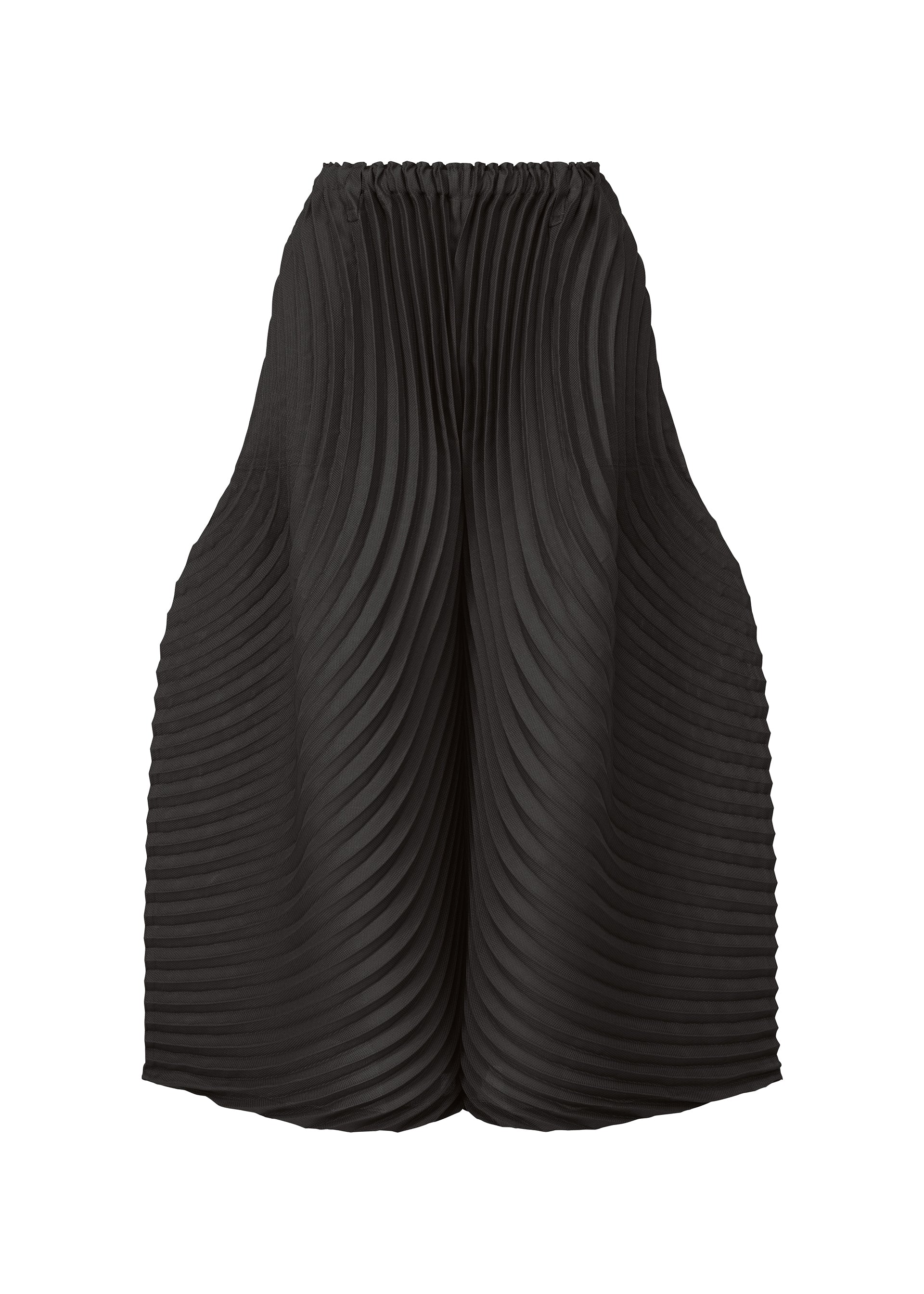 A product shot of the ISSEY MIYAKE CIRCLE PLEATS PB prêt à porter in black (15).