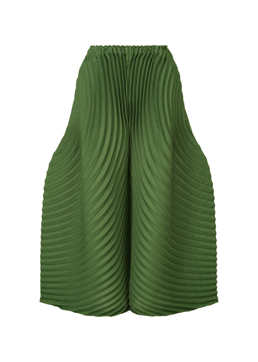 A product shot of the ISSEY MIYAKE CIRCLE PLEATS PB prêt à porter in green (63).