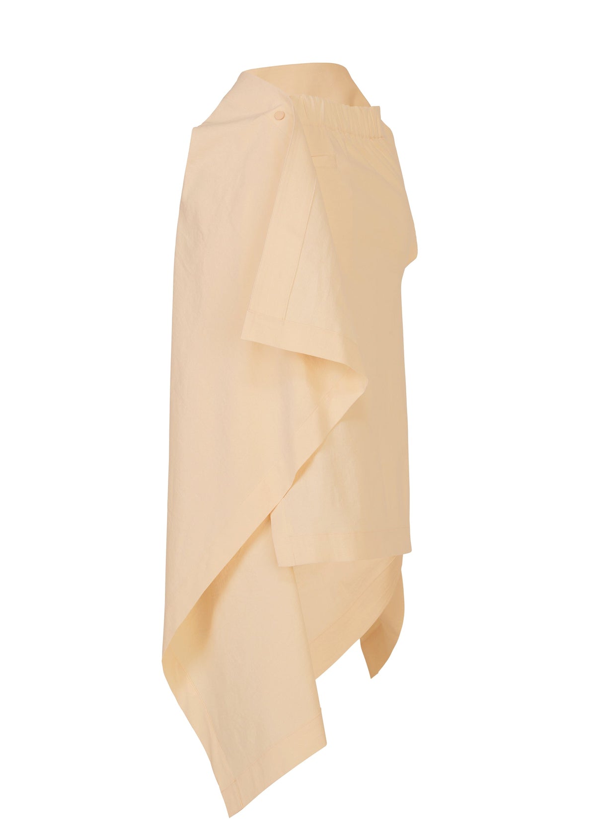 A detail shot of the ISSEY MIYAKE CONCEALED skirt.