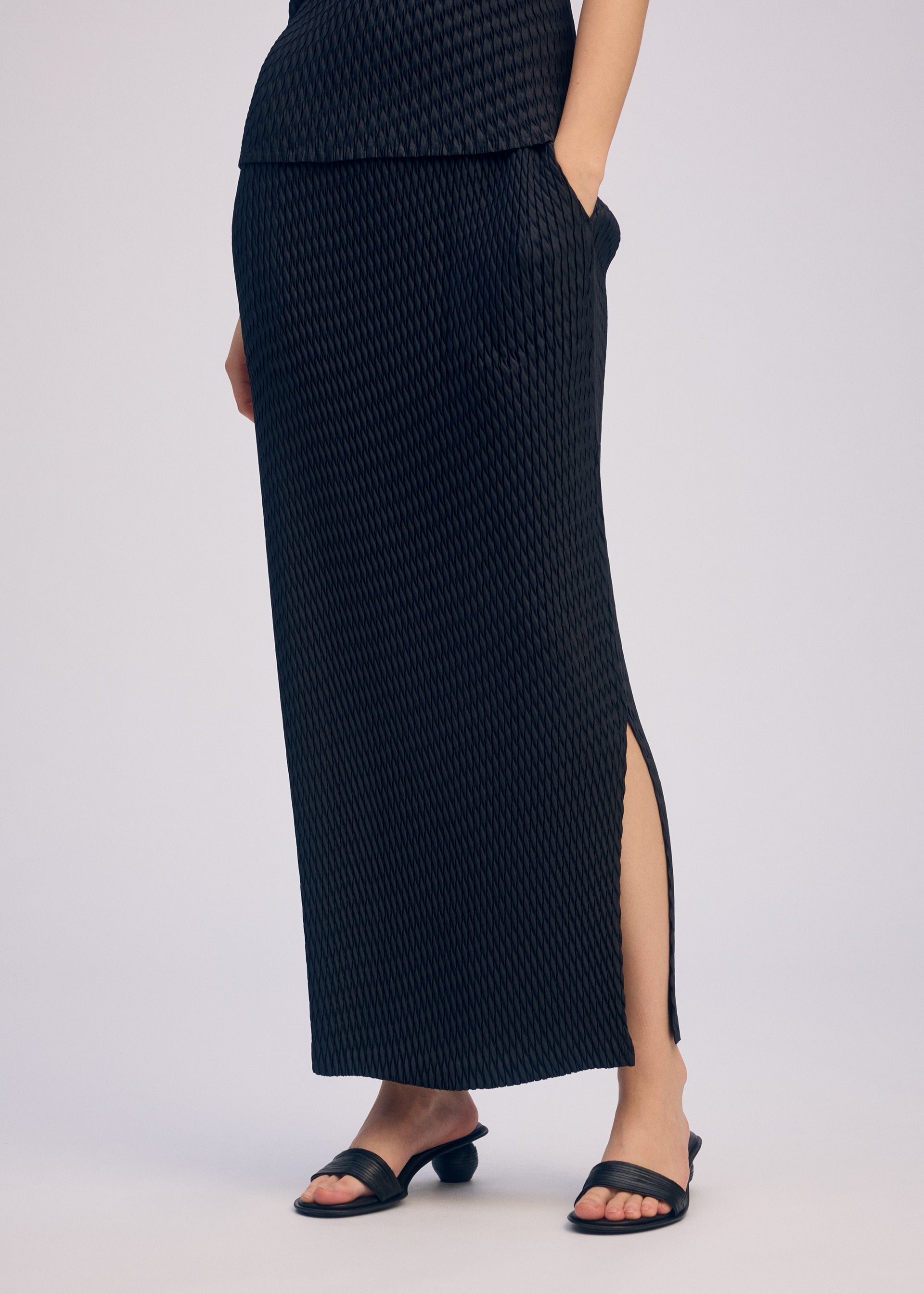 ISSEY MIYAKE - お値下げ：Vintage /ISSEY Miyake 　チュニック&スカート SLEEK PLEATS Skirt Burgundy – ISSEY MIYAKE EU