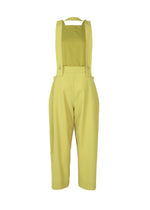 A detail shot of the Issey Miyake BELTED WOOL PANTS prêt à porter.