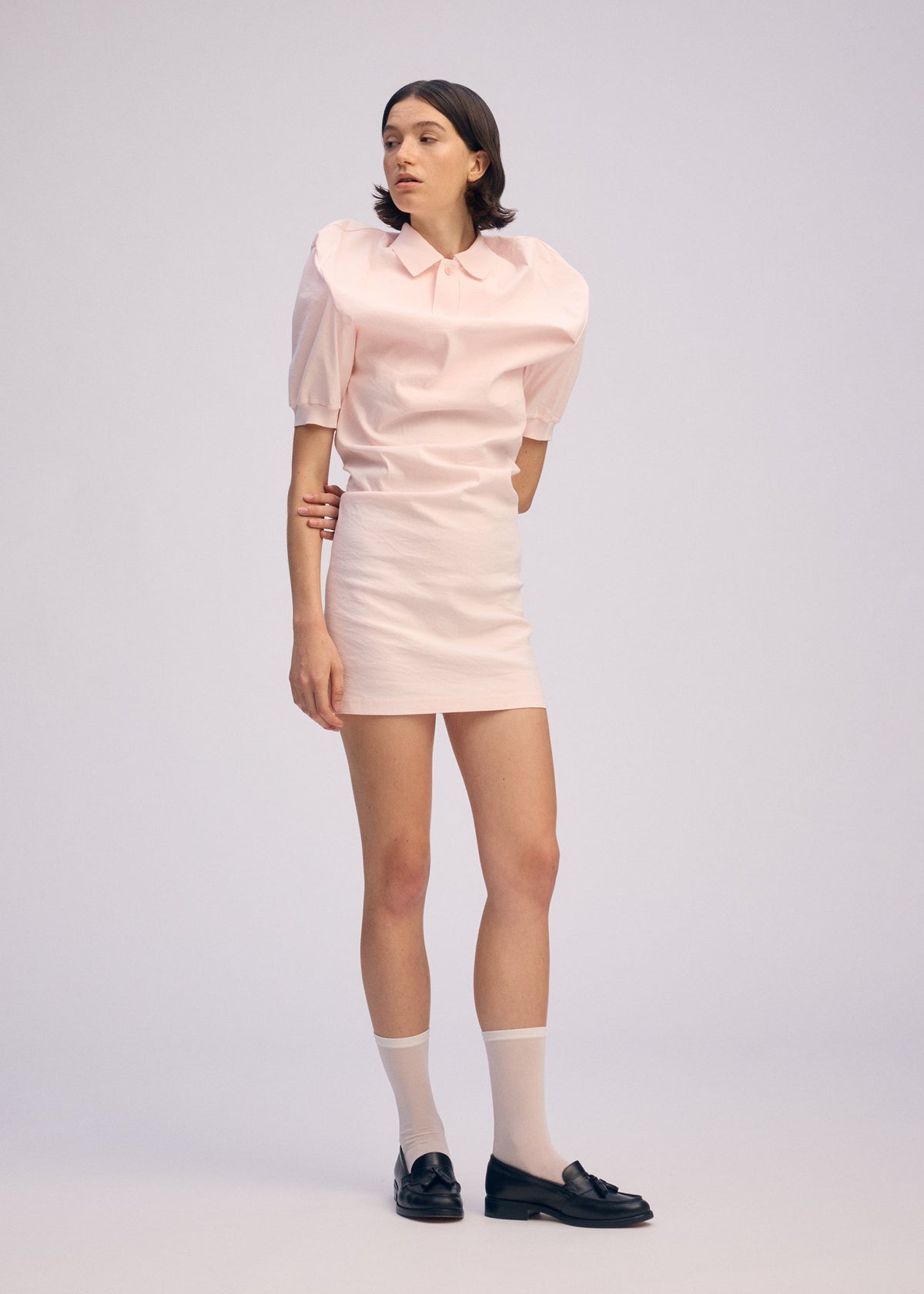 A model wears the Issey Miyake GENERIC WEAR prêt à porter.