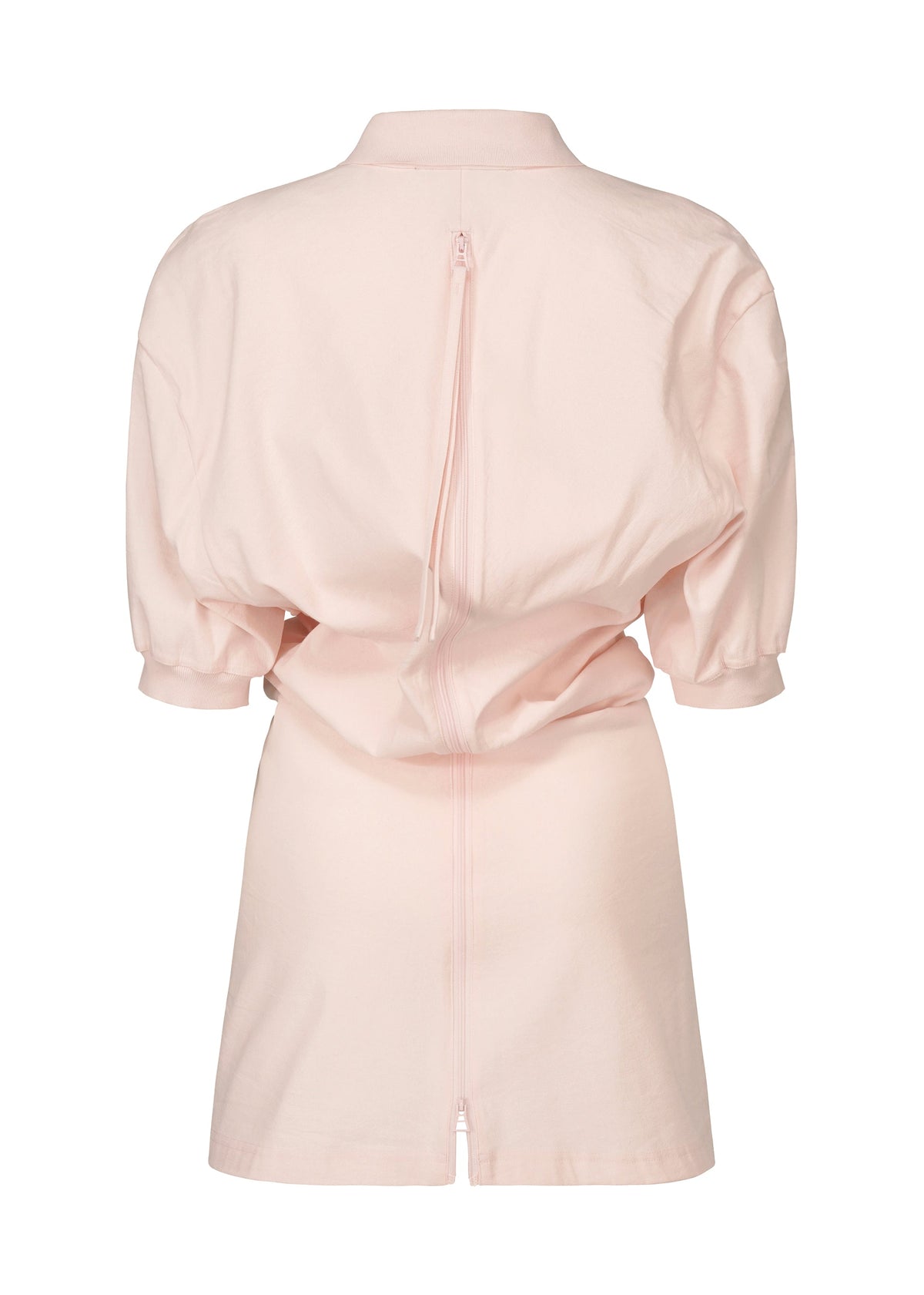 A detail shot of the Issey Miyake GENERIC WEAR prêt à porter.