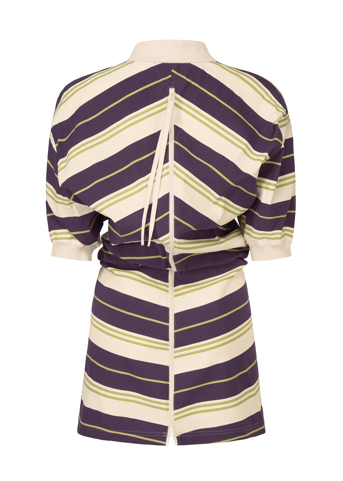A detail shot of the Issey Miyake GENERIC WEAR?STRIPES prêt à porter.