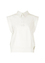 A product shot of the ISSEY MIYAKE ODD SHIRT 2 prêt à porter in white (01).