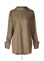 A product shot of the ISSEY MIYAKE ODD SHIRT 2 prêt à porter in brown (45).