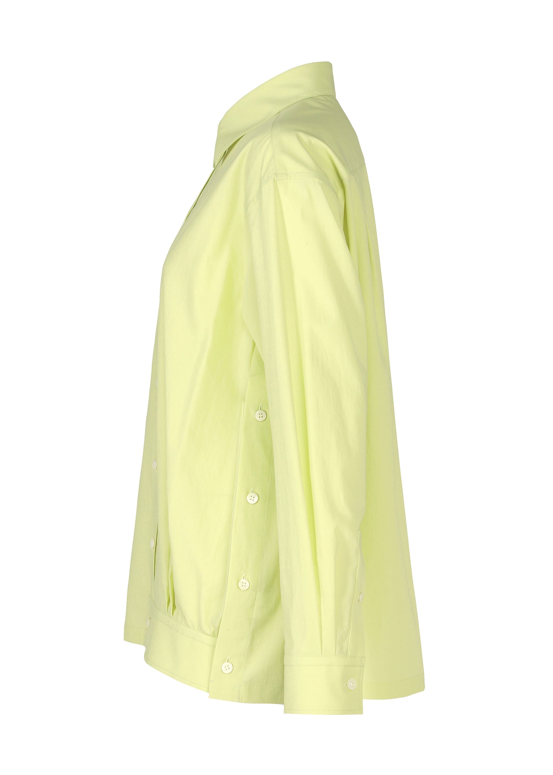 A detail shot of the ISSEY MIYAKE ODD SHIRT 2 prêt à porter.